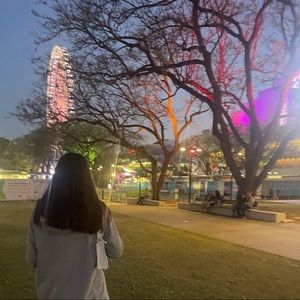 Meet your Posher, Holly